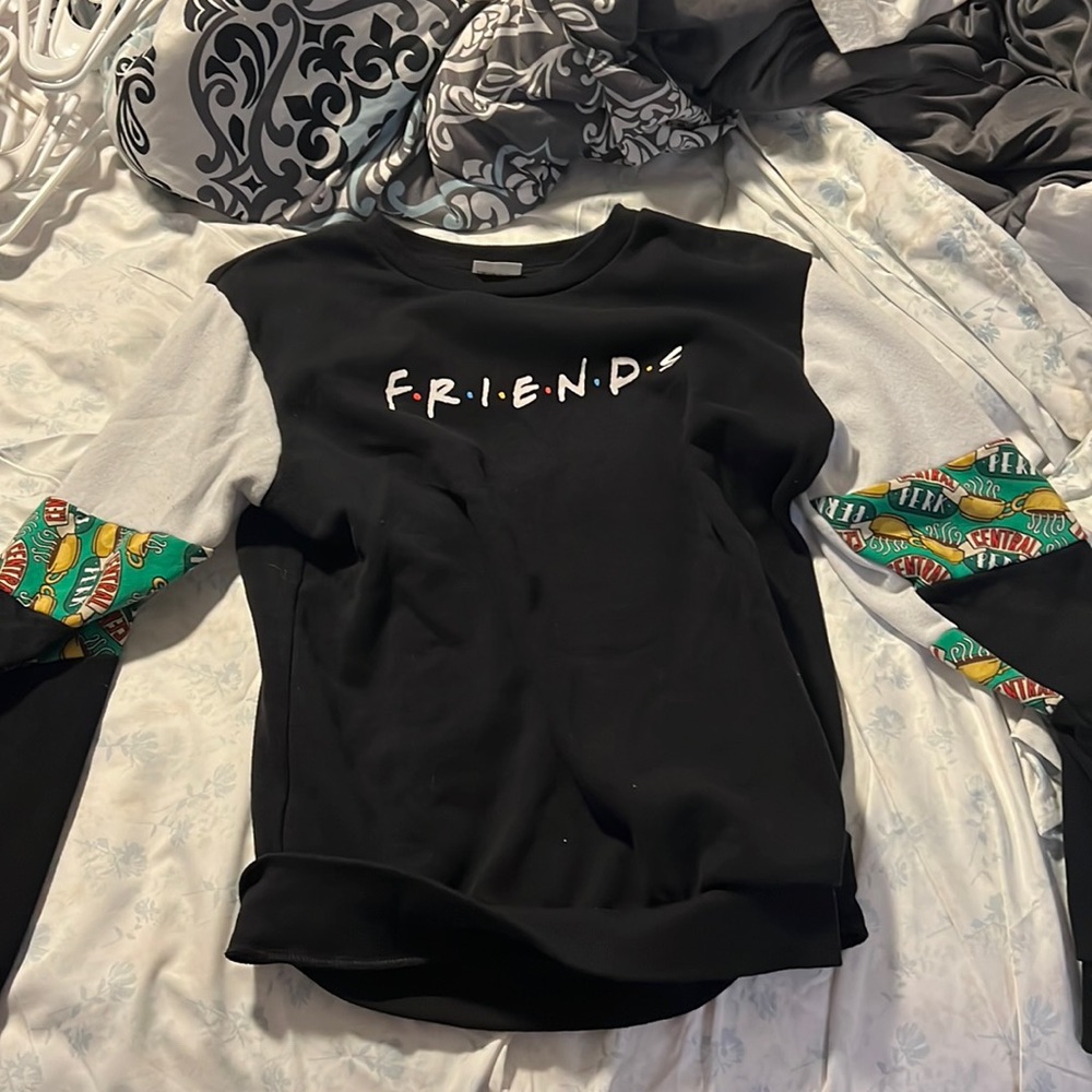 Friends crew neck